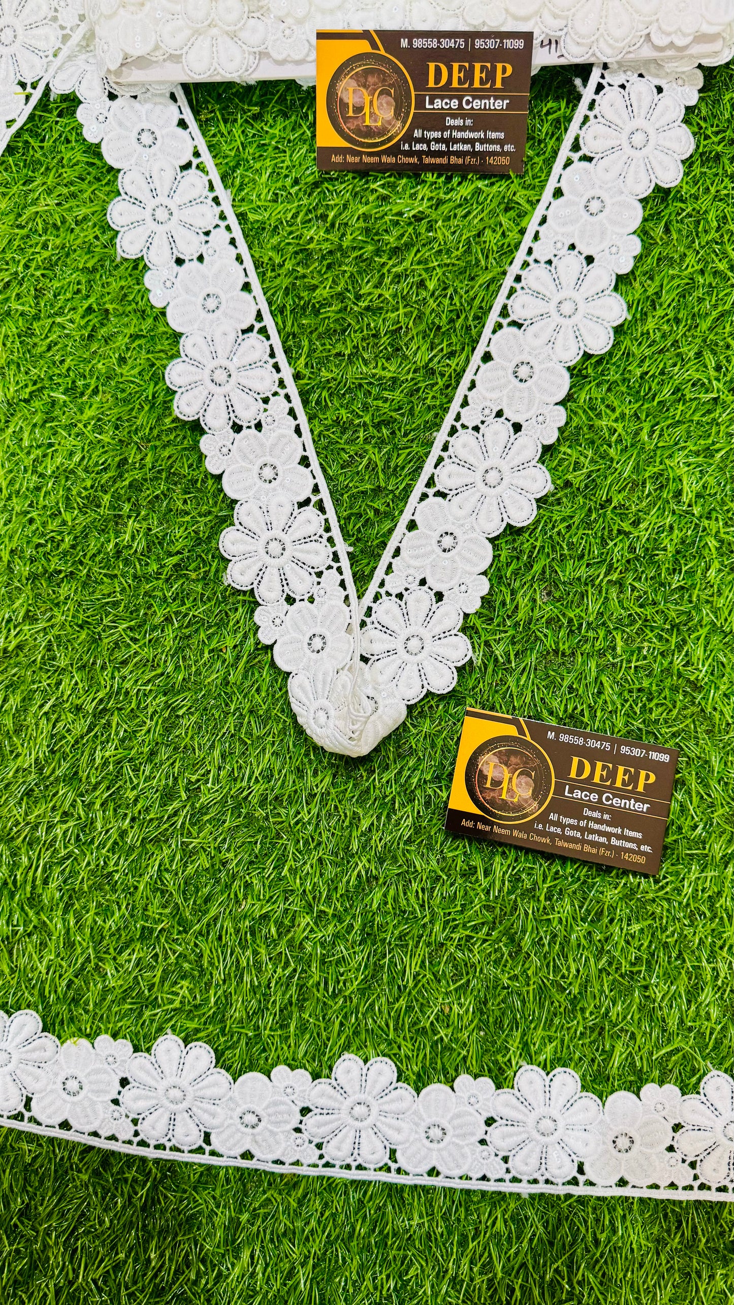 White Daisy Flower Embroidered Cotton Lace Trim – 1.5 Inches Width